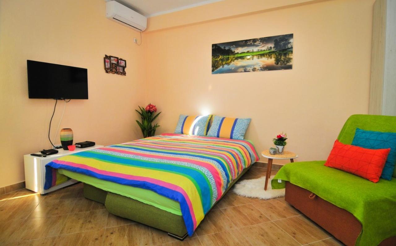 Apartments M&T 티바트 외부 사진